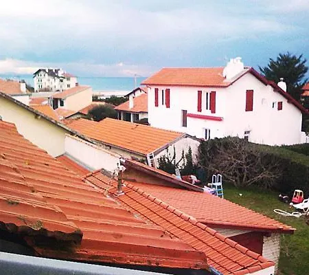Apartman 200 Metres -cote Des Basques-, *
